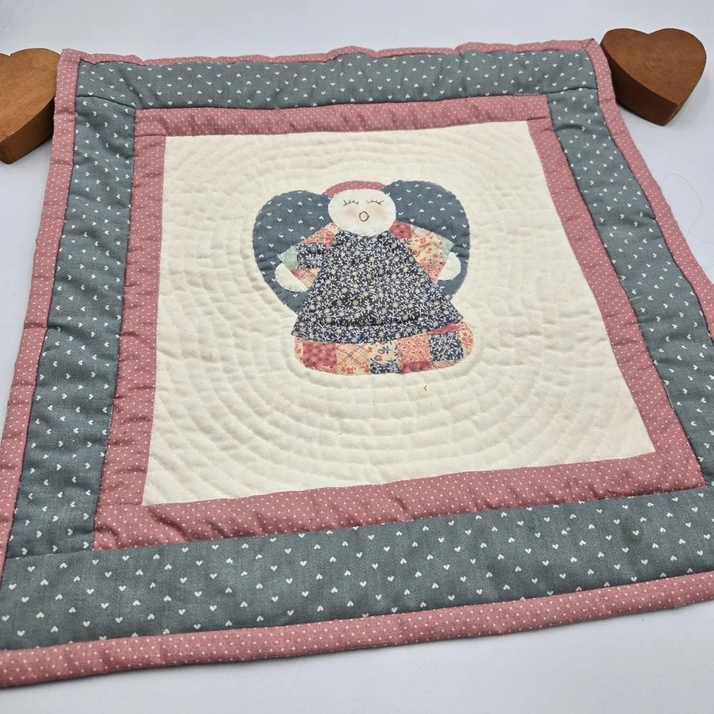 Vtg 92 Handmade Quilt Square Hanging Wood Heart Wall Mount Cottagecore‎ Granny